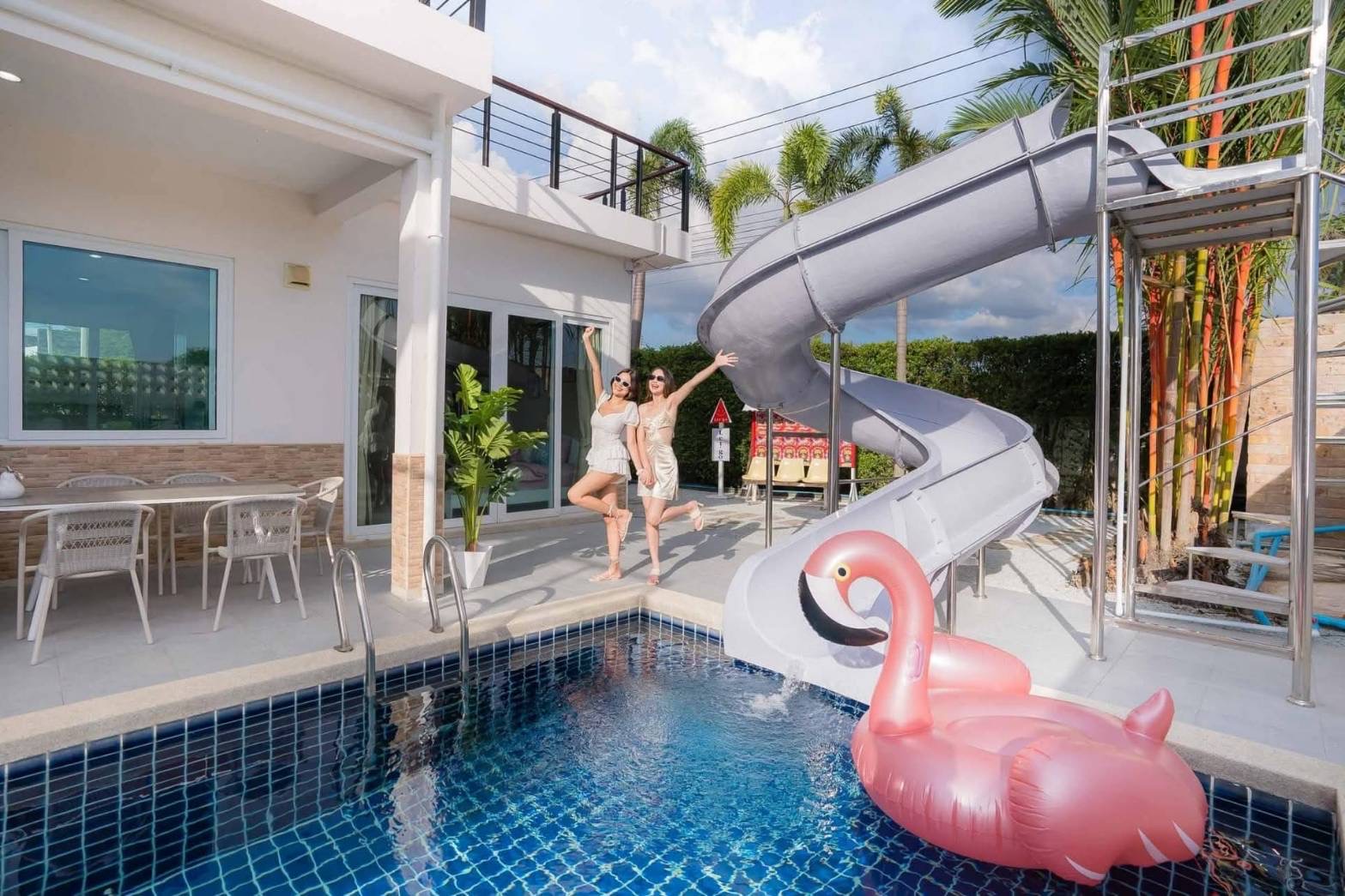 Pool Villa Pattaya Thailand